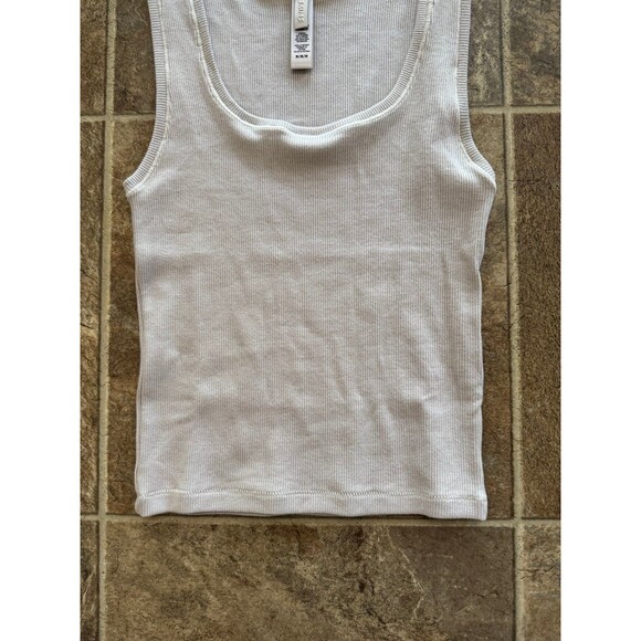 Skims Cotton Rib Tank Stone Size Medium - Picture 5 of 9